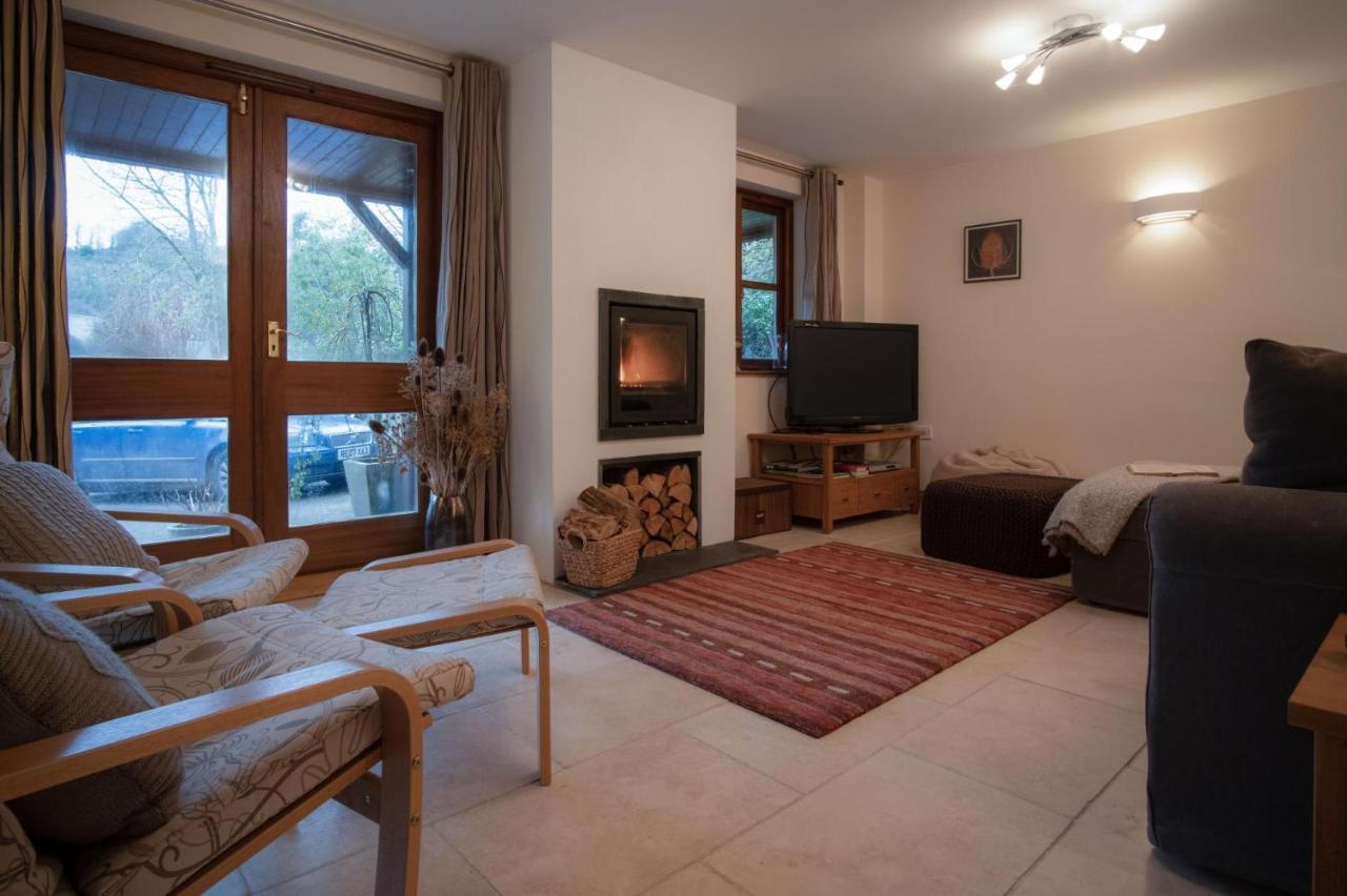 Llais Afon - 3 Bedroom Holiday Home - Фишгард Экстерьер фото