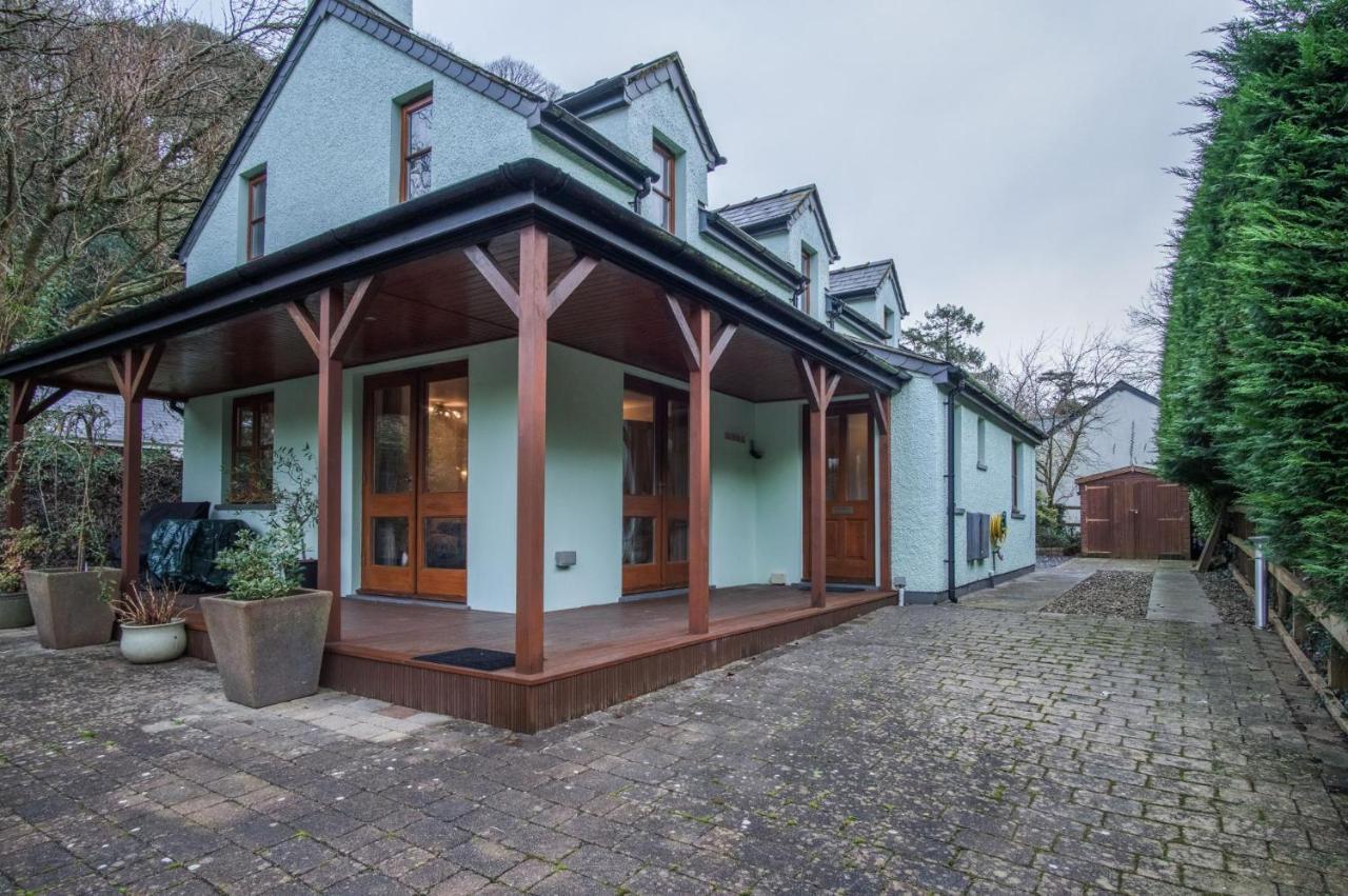 Llais Afon - 3 Bedroom Holiday Home - Фишгард Экстерьер фото
